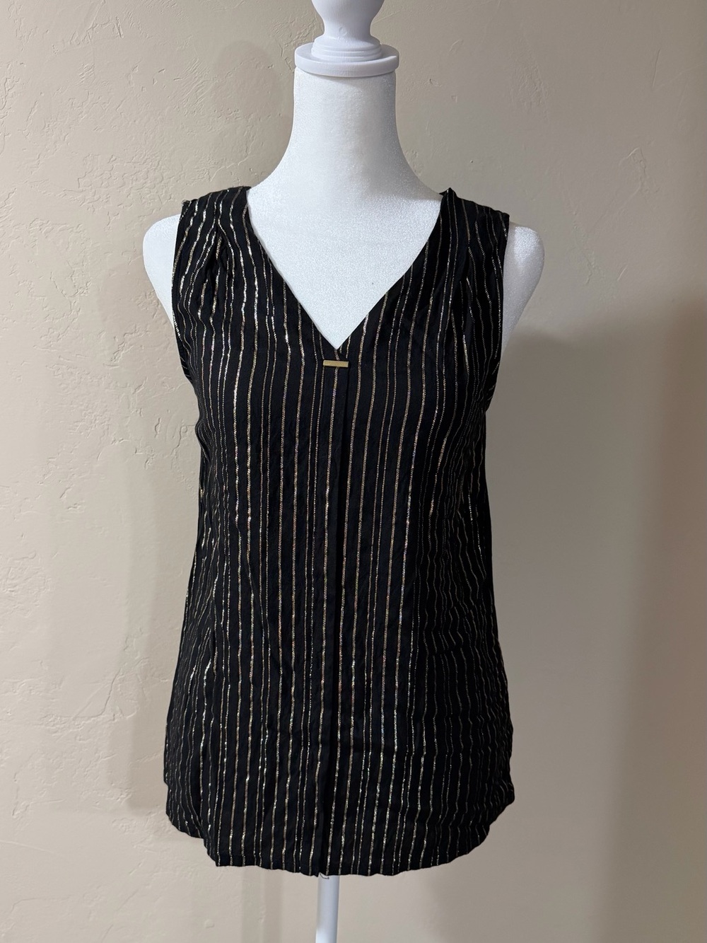 Express Black & Gold Metallic Striped V-Neck Tank Top – Size Small